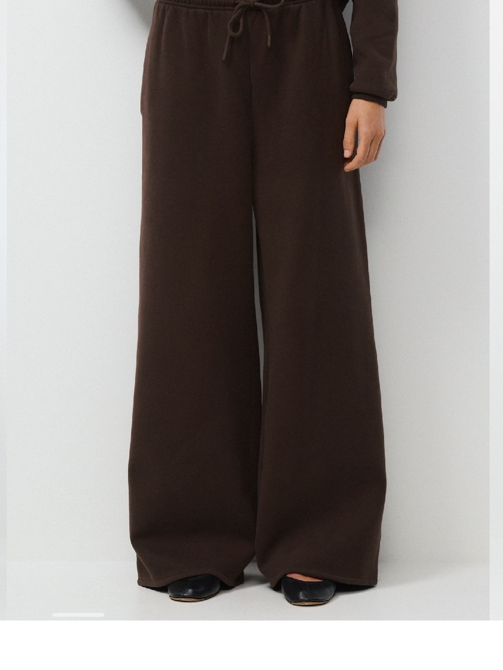 Aritzia mocha brown flutter sweatpants small